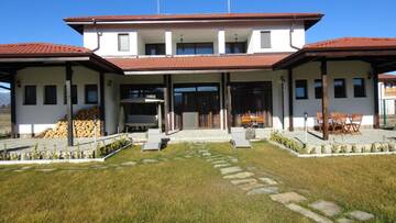 Фото номера Трехместный номер Делюкс Гостевой дом Guest House Hasiendata г. Павел-Баня 5